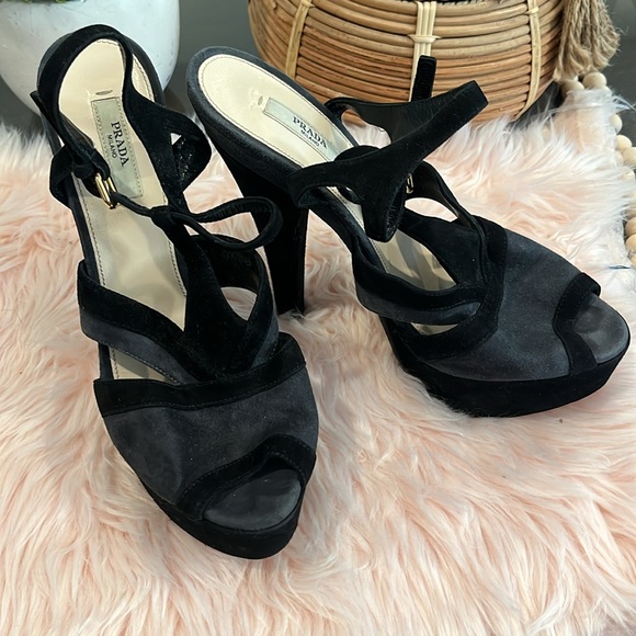 Prada Two Toned Suede Heels - Picture 4 of 7